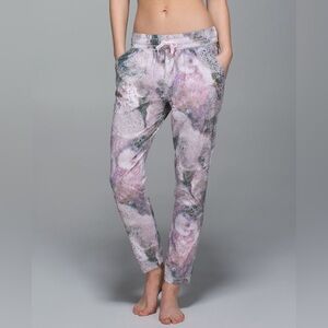 Lululemon Namaskar Pant II “Sugar Crush Multi”